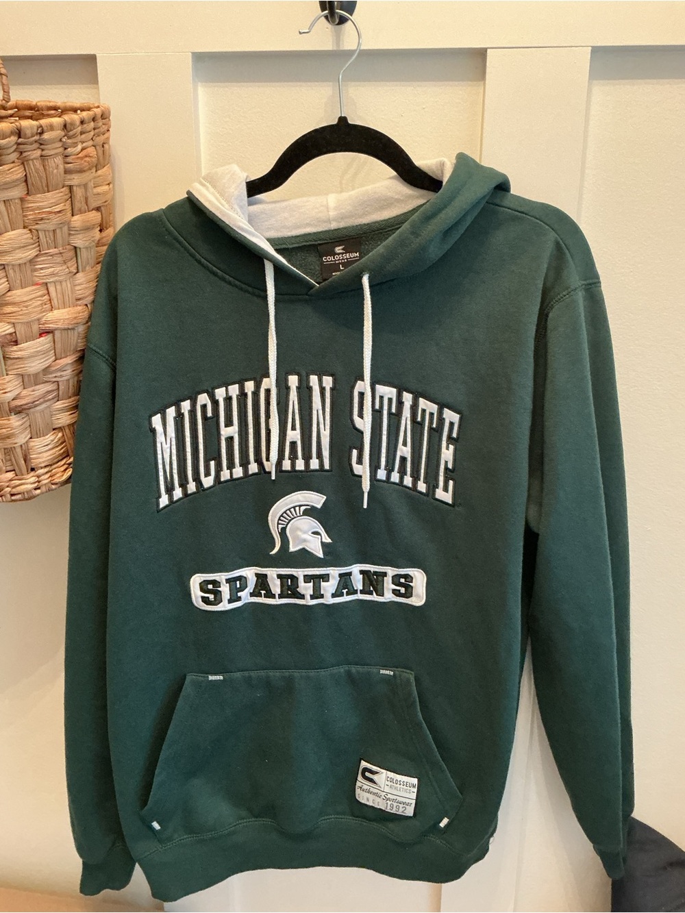 Colosseum Michigan State Green Pullover Hoodie